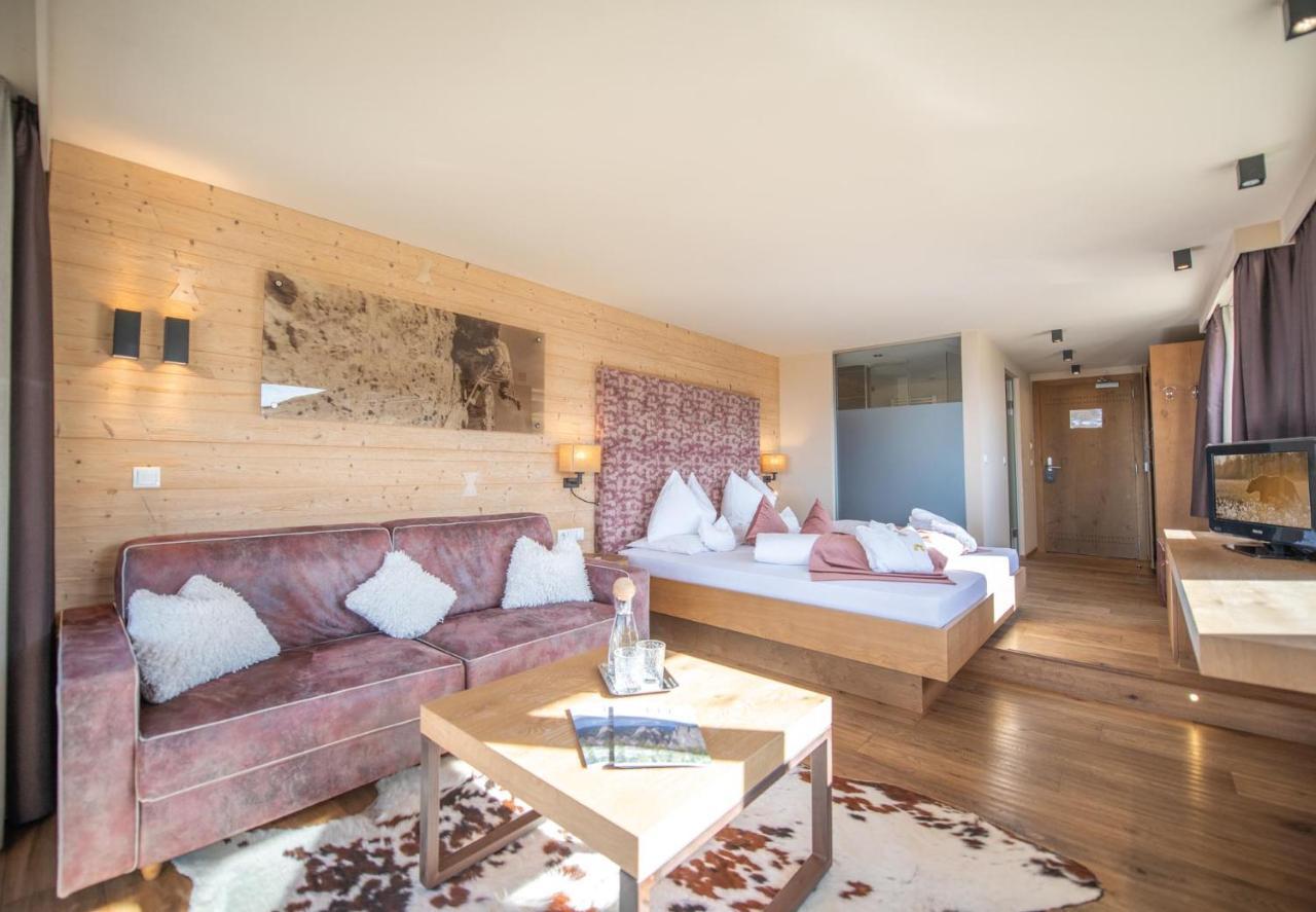 Hotel Goldknopf อัลเป ดิ ซิวซี ภายนอก รูปภาพ