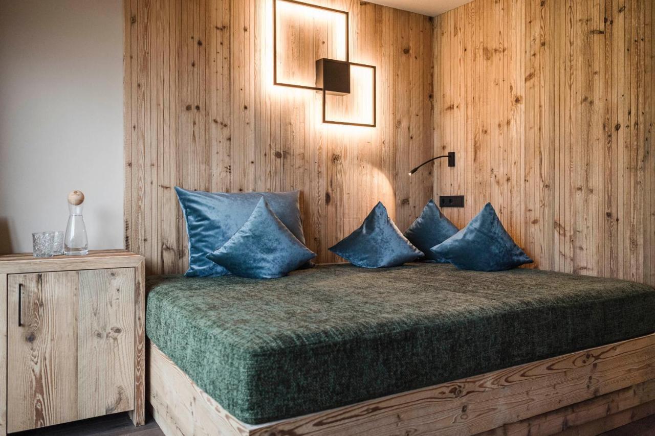 Hotel Goldknopf อัลเป ดิ ซิวซี ภายนอก รูปภาพ