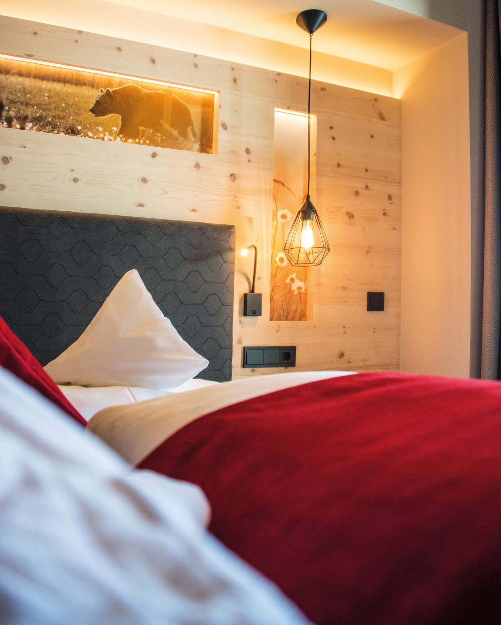 Hotel Goldknopf อัลเป ดิ ซิวซี ภายนอก รูปภาพ